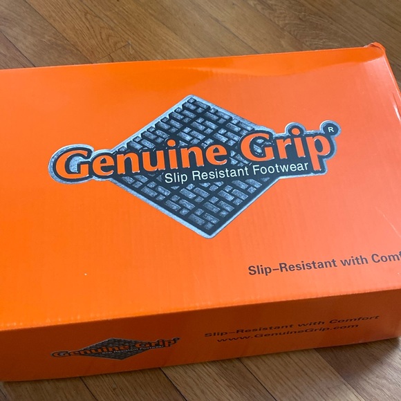 Genuine Grip Slip Resistant Men’s Work Boot Size 10.5 - Picture 2 of 3